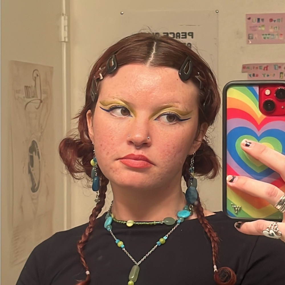 Meet your Posher, Kenz